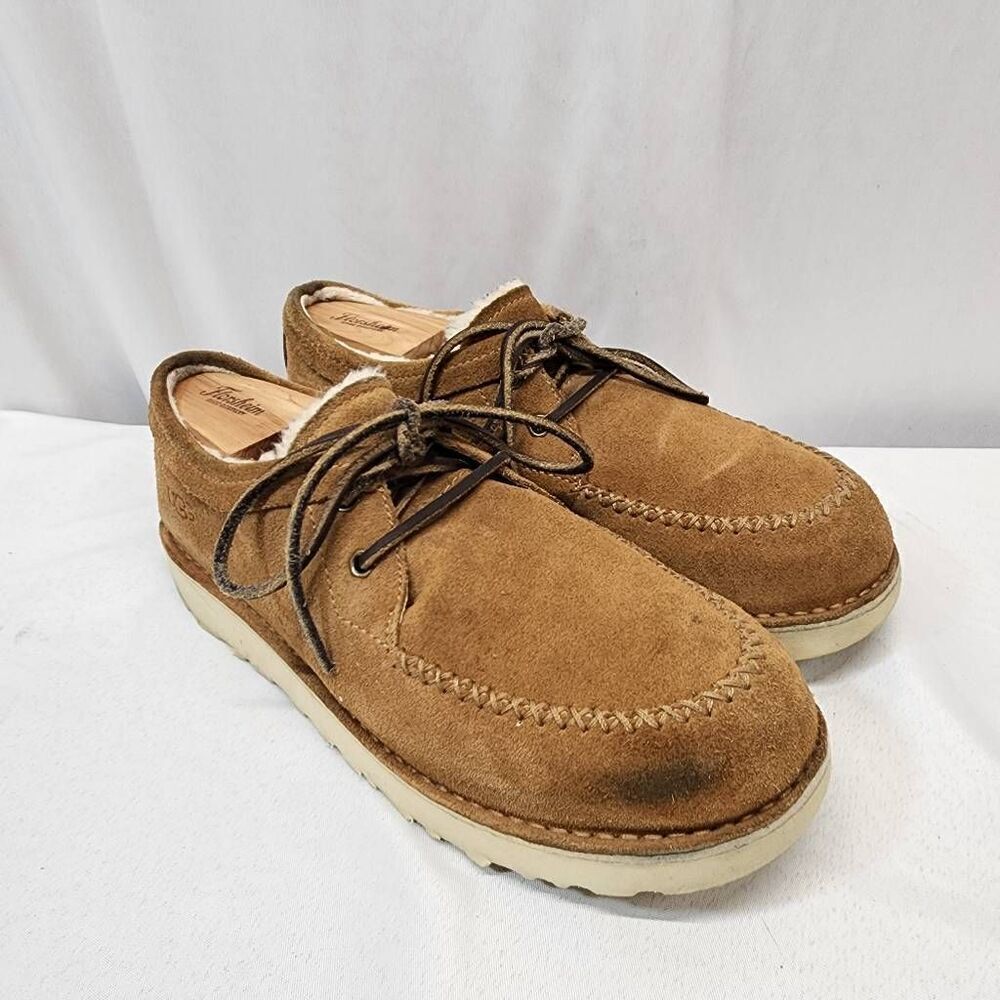 UGG Mens 10 Campout Low Chukka Boot Sheepskin Sherpa Lined Lace-Up